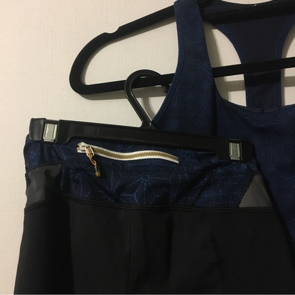 * NWOT Lululemon Size 6 / XS yoga matching set blue navy black gold white - Picture 5 of 14